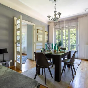 Serpentine At Buda Castle Apartment Budapest